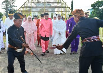 Pemda Pohuwato Gelar Salat Iduladha Bersama Warga di Masjid Agung Baiturrahim