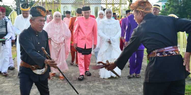 Pemda Pohuwato Gelar Salat Iduladha Bersama Warga di Masjid Agung Baiturrahim