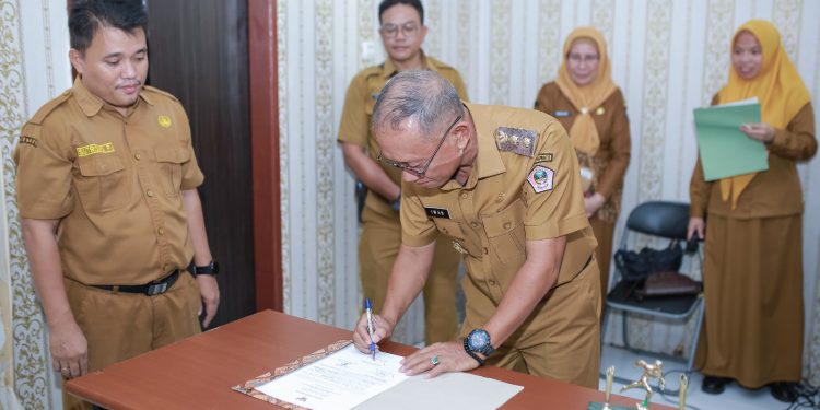 Wabup Iwan S. Adam Pimpin Sertijab Pelaksana Tugas Kadis Perhubungan