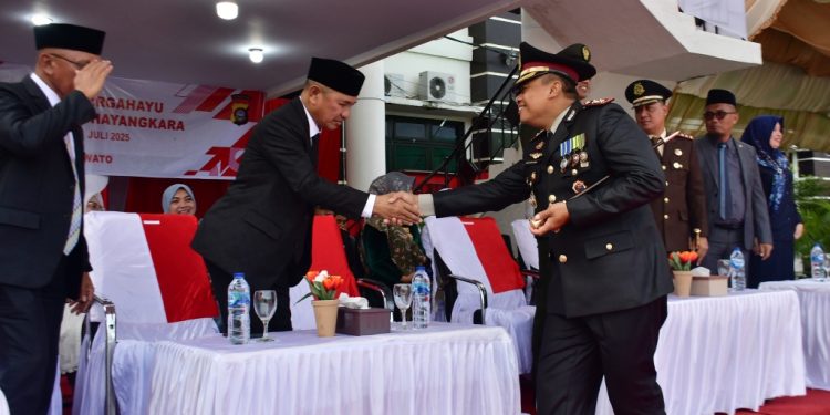 Bupati dan Wakil Bupati Pohuwato Hadiri Upacara dan Syukuran Hari Bhayangkara ke-79