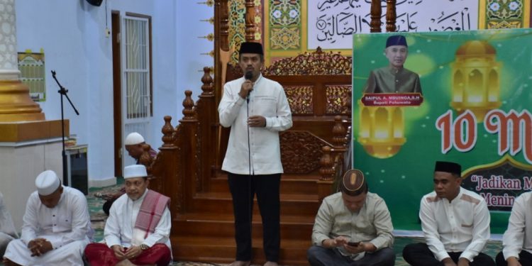 Pemkab Pohuwato Bersama Lembaga Adat Peringati Hari Asyura di Masjid Agung Baiturrahim