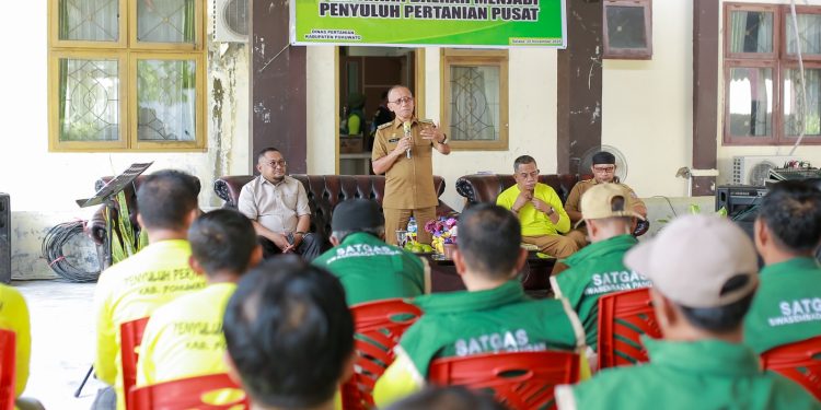Wabup Iwan Adam Resmikan Peralihan Penyuluh dan Serahkan Penghargaan kepada Penyuluh Berprestasi