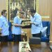 Pemkab Pohuwato Terima Radio Edisi Khusus Berlapis Emas dari Rachmat Gobel