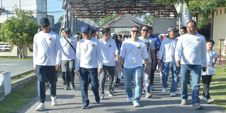 Bupati Saipul dan Wabup Iwan Meriahkan Jalan Sehat Hari Bhayangkara ke-80 Bersama Forkopimda dan Masyarakat