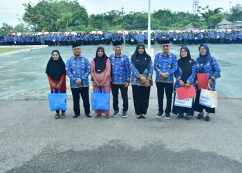 KORPRI Pohuwato Peduli Salurkan Bantuan Paket Sembako ke Para Petugas Kebersihan