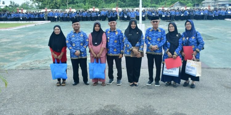 KORPRI Pohuwato Peduli Salurkan Bantuan Paket Sembako ke Para Petugas Kebersihan